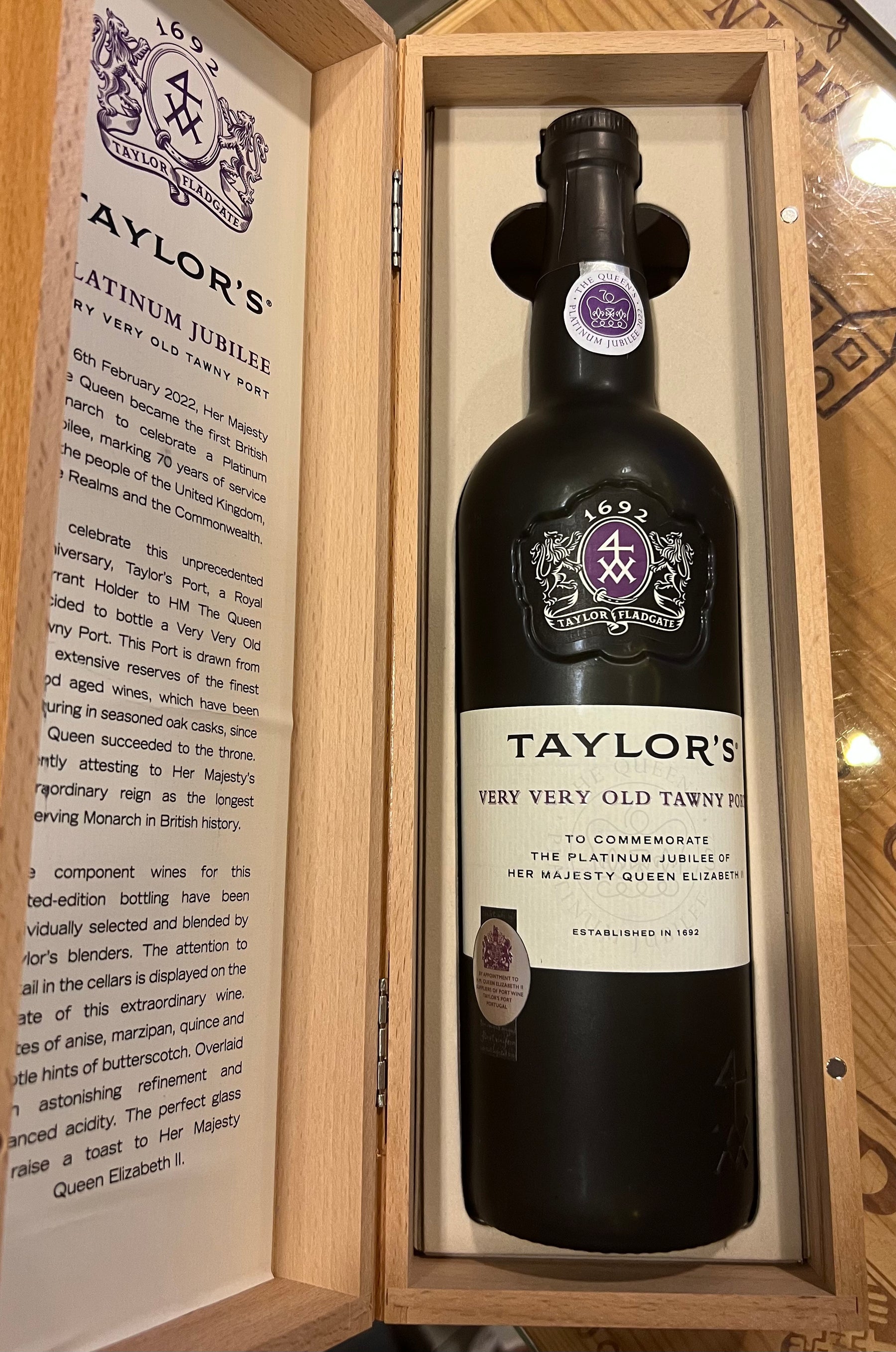 Taylors very very old tawny Port Queen Elizabeth 1962